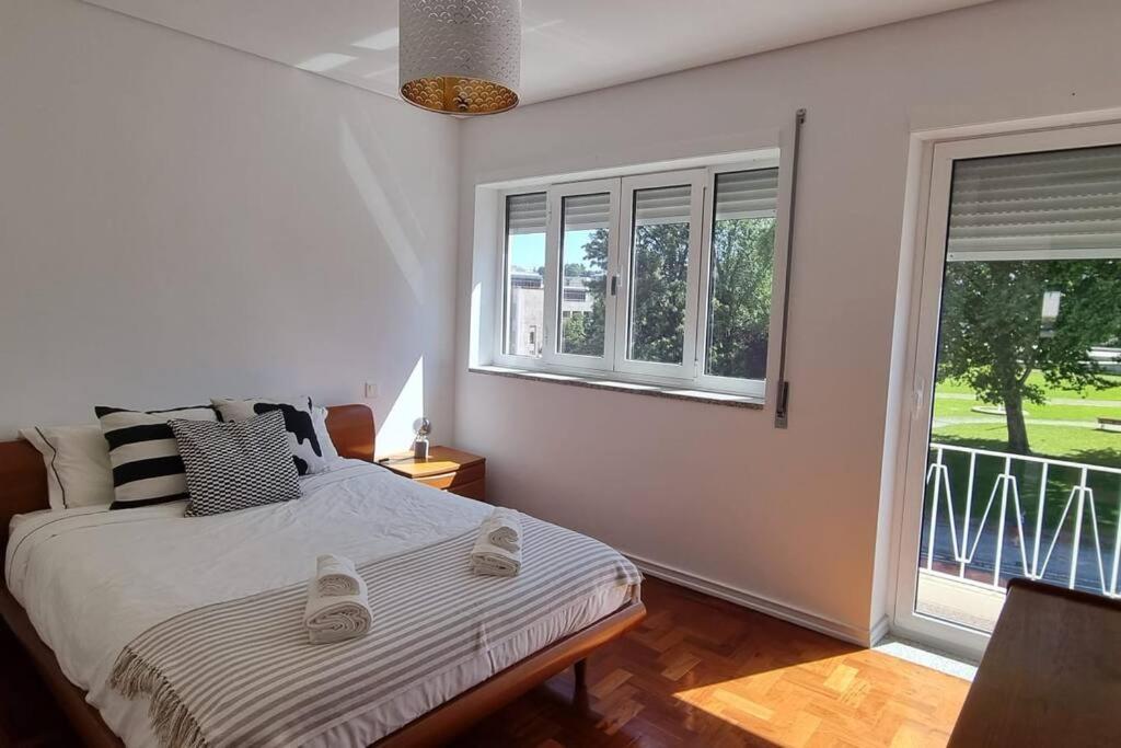 Casa Da Praca 2 Apartment เซาโจเอา ดา มาเดย์รา ภายนอก รูปภาพ