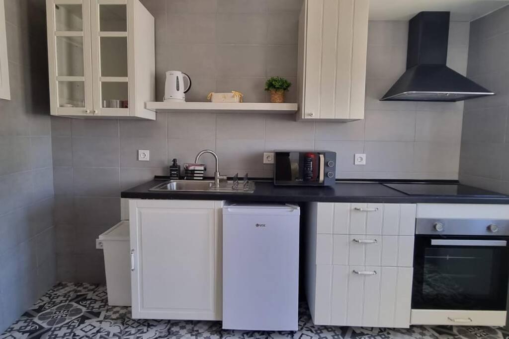 Casa Da Praca 2 Apartment เซาโจเอา ดา มาเดย์รา ภายนอก รูปภาพ