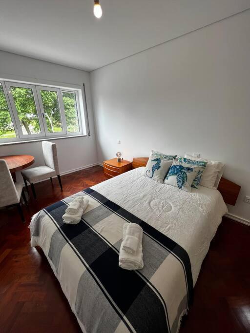 Casa Da Praca 2 Apartment เซาโจเอา ดา มาเดย์รา ภายนอก รูปภาพ